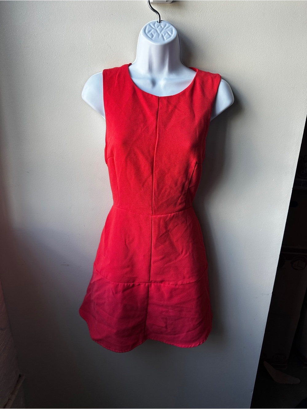 DO+BE Women's M Coral Red Sleeveless Fit and Flare Mini Dress Textured Back Zip